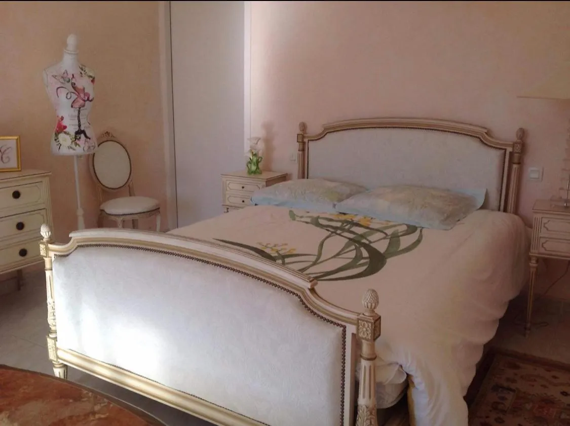 Domaine De La Provencale Bed & Breakfast Saint-Didier-de-la-Tour